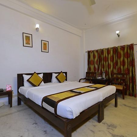Oyo 1159 Hotel Chandra Prakash Udaipur Exterior foto