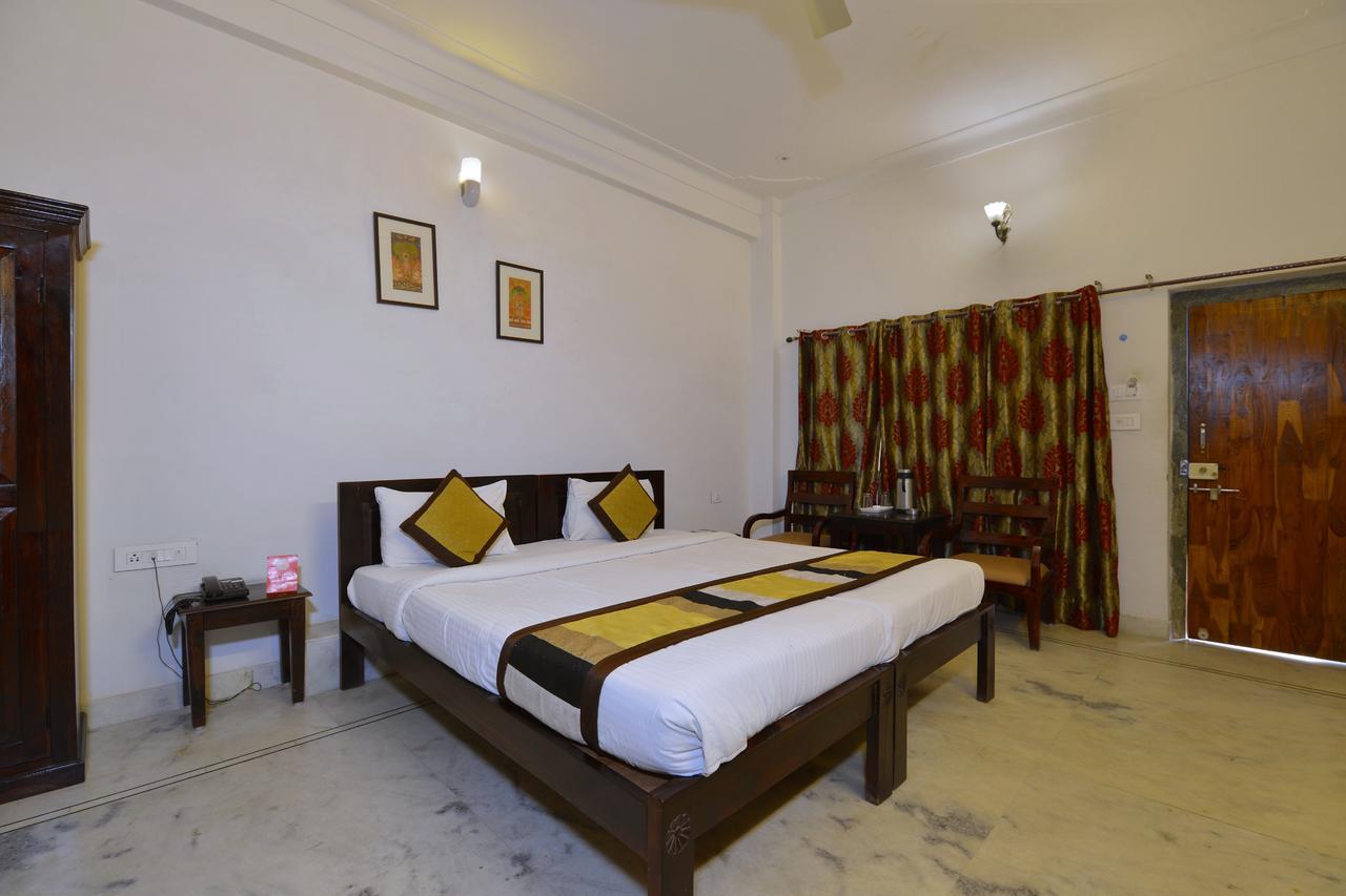 Oyo 1159 Hotel Chandra Prakash Udaipur Exterior foto